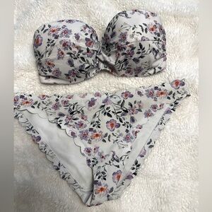 Free with any purchase ✨ H&M floral bikini